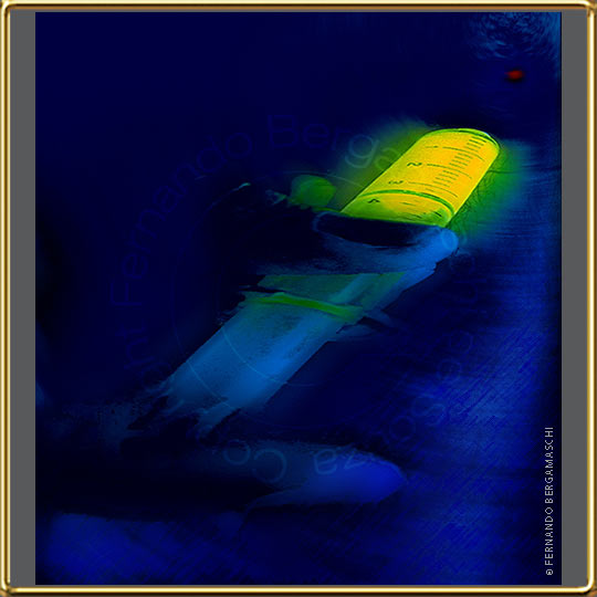 fluorescencia ultravioleta em seringa hipodérmica